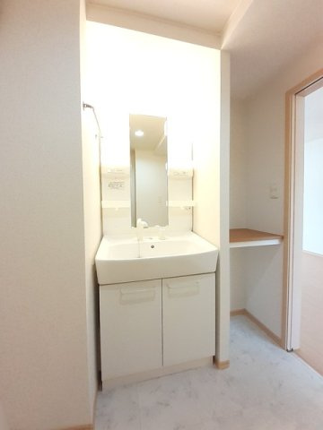 ヴィヴァーチェ　Ｂの洗面所