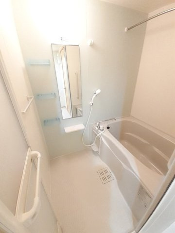 ヴィヴァーチェ　Ｂの浴室