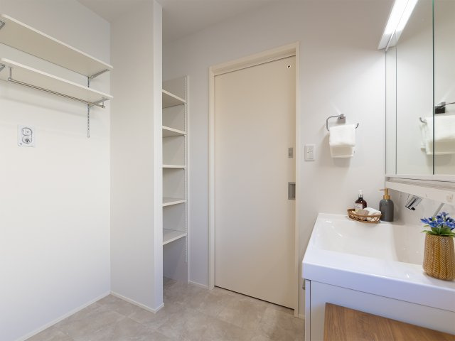 福島市笹谷の洗面所