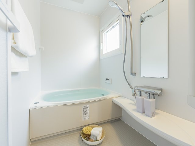 福島市方木田字石田の浴室