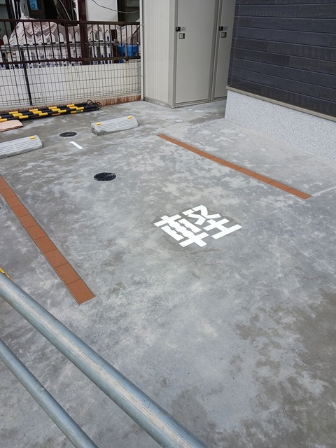 藤沢市辻堂元町２丁目のアパートの駐車場