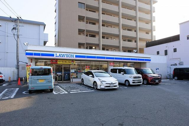 サンコート　八幡西区鷹の巣２丁目の周辺|ローソン　八幡鷹の巣店まで560m 