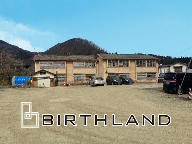 想定年間賃料384万　想定利回り　256％　木造