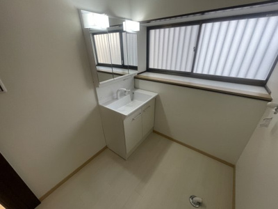 【独立洗面台】 | 真岡市長田3LDK中古住宅