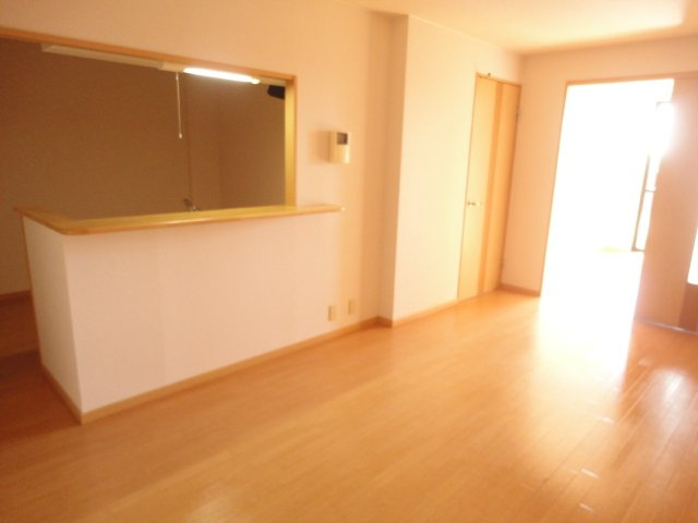 ヴァインベルク　　刈谷市近郊の賃貸はクラスホーム刈谷店の居間・リビング|リビング