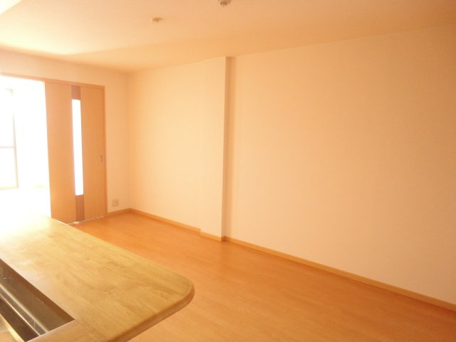 ヴァインベルク　　刈谷市近郊の賃貸はクラスホーム刈谷店の居間・リビング|リビング