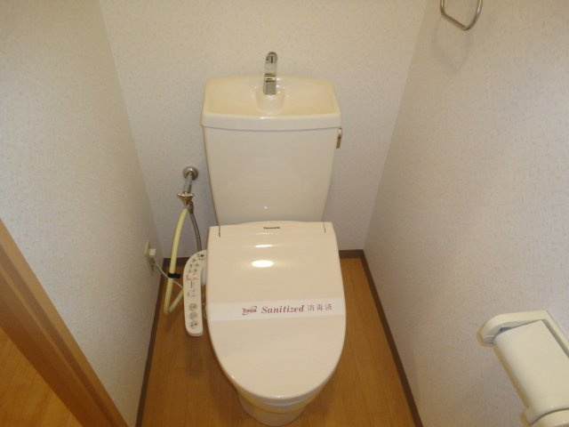 ヴァインベルク　　刈谷市近郊の賃貸はクラスホーム刈谷店のトイレ|シャワー付トイレ