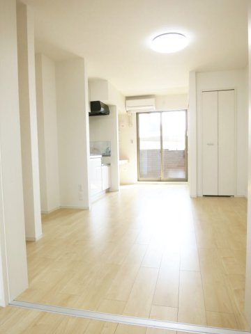 ノーバ西幡豆　　刈谷市近郊の賃貸はクラスホーム刈谷店の居間・リビング|ゆったり過ごせるリビングです