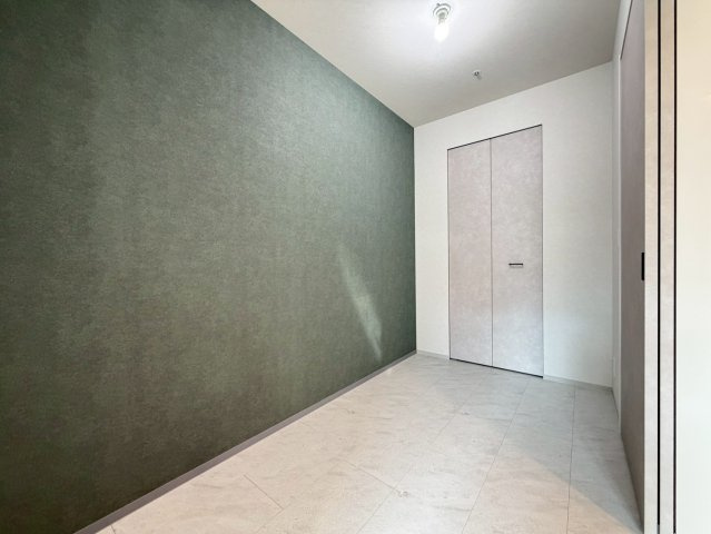 アーバネックス堺筋本町の洋室