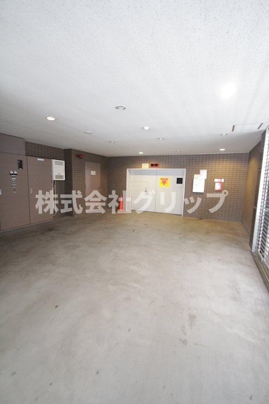 グリフィン横浜・桜木町参番館の駐車場