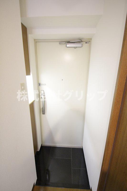 グリフィン横浜・桜木町参番館の玄関