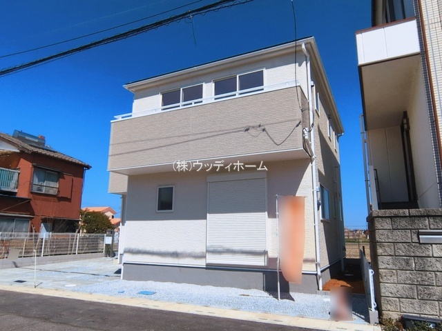 越谷市新川町1丁目　新築一戸建ての外観