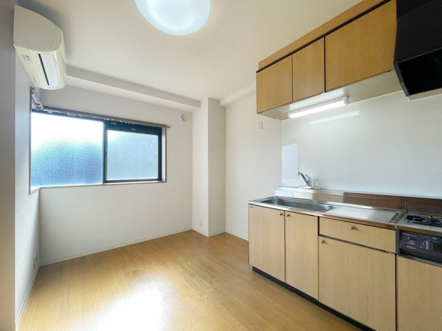 ライツェント広尾の居間・リビング|同タイプ別号室のもの、実際の部屋と仕様等が異なる場合あり。