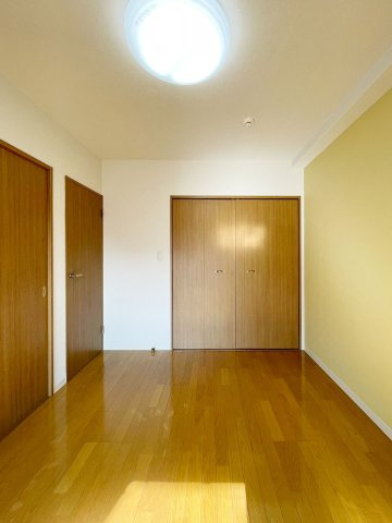 ライツェント広尾の洋室|同タイプ別号室のもの、実際の部屋と仕様等が異なる場合あり。