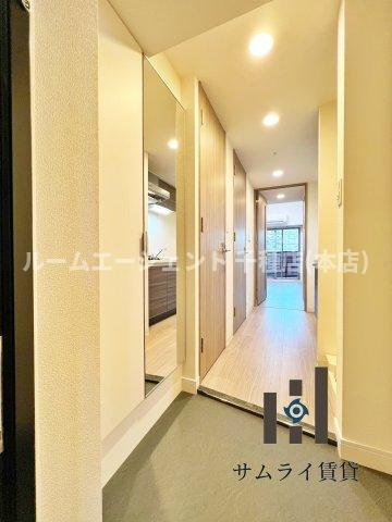 プレサンス鶴舞ファーストの玄関