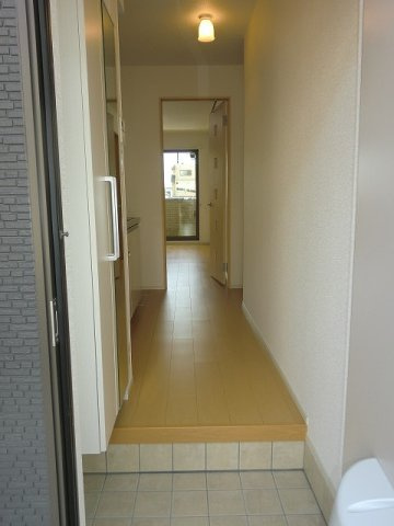 ｎｔ・アンジュ　　刈谷市近郊の賃貸はクラスホーム刈谷店の玄関|明るい玄関です