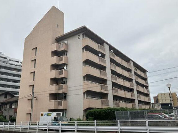 RKB別府マンション1号棟の外観