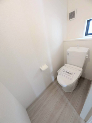 【トイレ】 | 天白区土原１丁目新築戸建て | キャンペーン対象物件です♪詳細は弊社ホームページもしくはスタッフまでお気軽にお問合せ下さいませ♪ お役に立てる自信があります♪