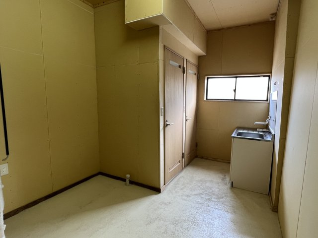 本間ビルの内装