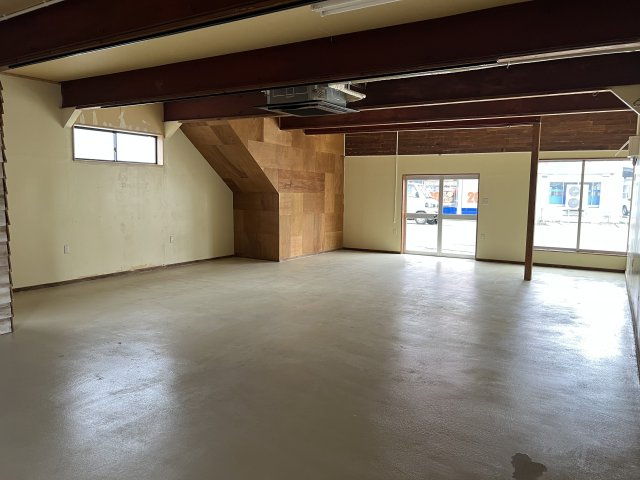 本間ビルの内装