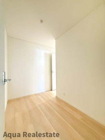 丸亀市津森町の新築一戸建の発電・温水設備|エコキュートは価格に含まれております　　※同仕様モデルハウス写真