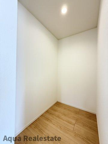 丸亀市津森町の新築一戸建の内装|内装は落ち着いています