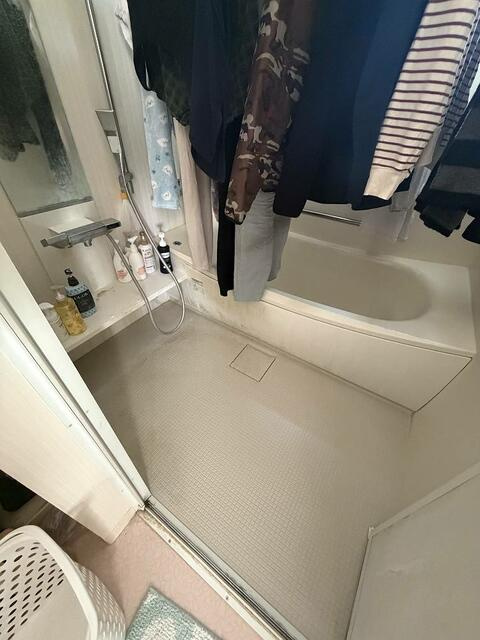 香南市野市大谷　中古戸建ての浴室