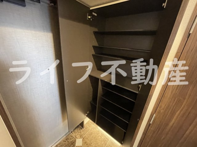 PHOENIX CLOVE TOMOIの収納|こまごまとしたものを収納できそうですね