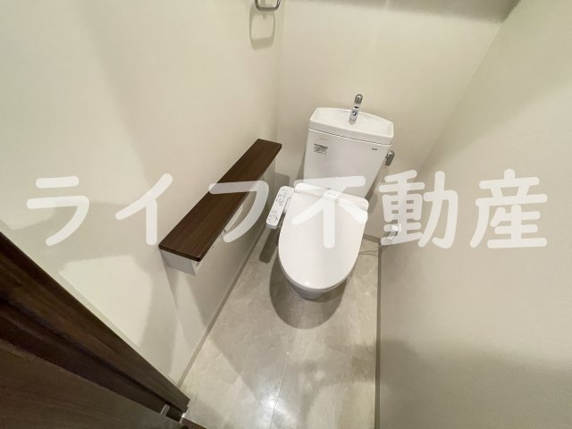 PHOENIX CLOVE TOMOIのトイレ|コンパクトで使いやすいトイレです