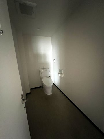 津山市　河辺　3階建店舗ビル　のトイレ|１階トイレ