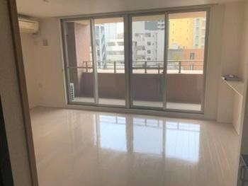 ベレーサ鶴舞公園の居間・リビング