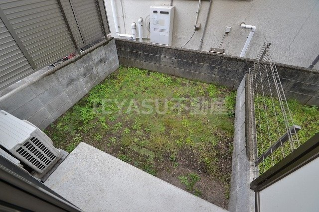 アメニティ庚午のバルコニー