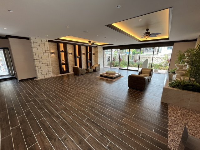 プレジオ八戸ノ里のロビー