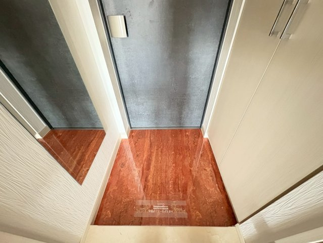 プレジオ八戸ノ里の玄関