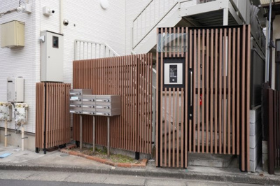 【エントランス】 | トモイエレジデンス中野