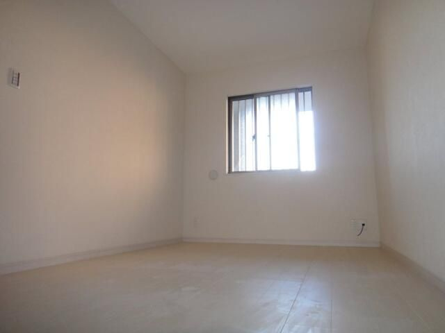 サンフライトの寝室