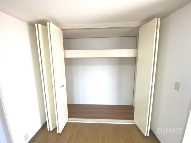 ルートマンションの収納|洋室クローゼット☆