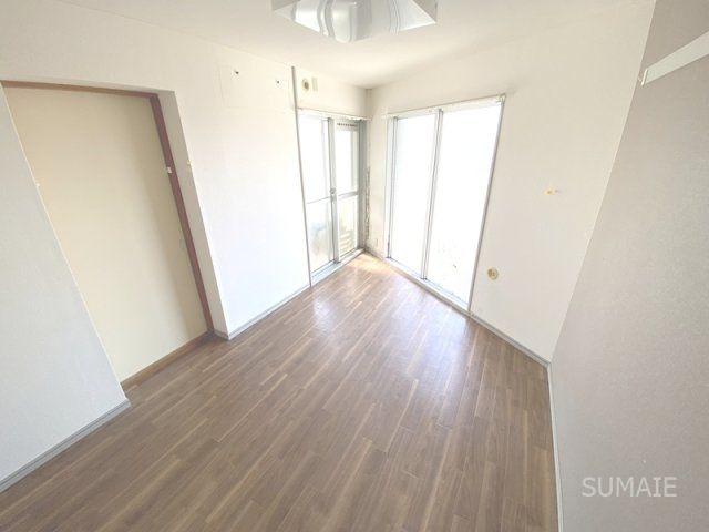 ルートマンションの寝室|6帖洋室☆彡