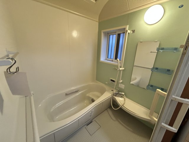 本郷２丁目　中古戸建の浴室