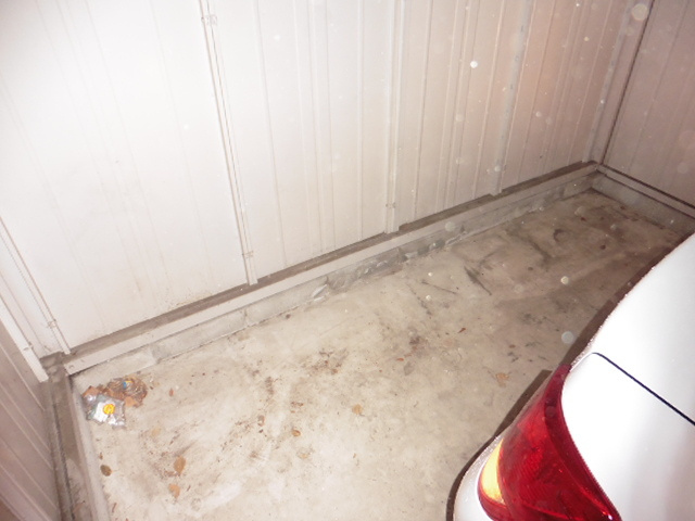 ミラヴェルの駐車場