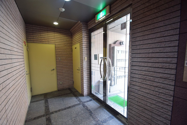 【エントランス】 | ビクトワール小阪