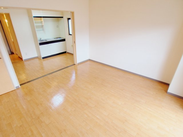 セーヌ川中の居間・リビング