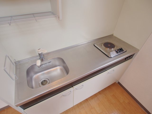 セーヌ川中のキッチン