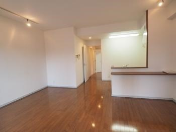 メゾン・ド山手の居間・リビング