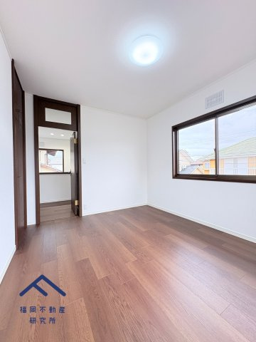 筑紫野市光が丘３丁目　戸建ての洋室