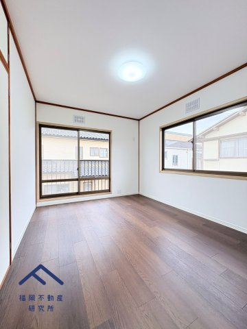 筑紫野市光が丘３丁目　戸建ての洋室