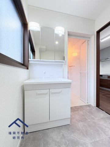 筑紫野市光が丘３丁目　戸建ての独立洗面台