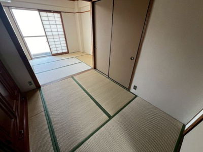 【和室】 | シャトー77 | 引き戸を開放すればより広い空間になります♪