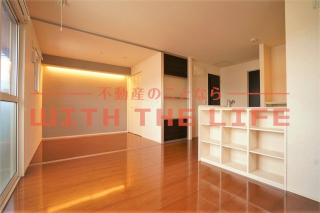 シュトラール【キャッシュバック対象】の居間・リビング|使いやすい居間です