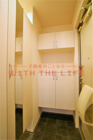 シュトラール【キャッシュバック対象】の玄関|ゆったりとした玄関です